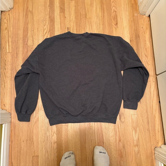 Vintage Sweatshirt - Picture 4 of 5